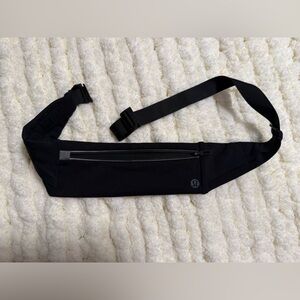 Lululemon running belt